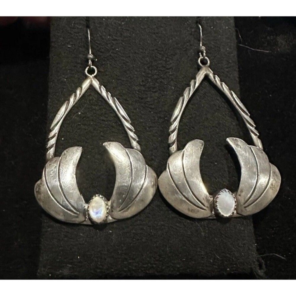 Vintage Native American Sterling Silver Mother Of Pearl Earrings